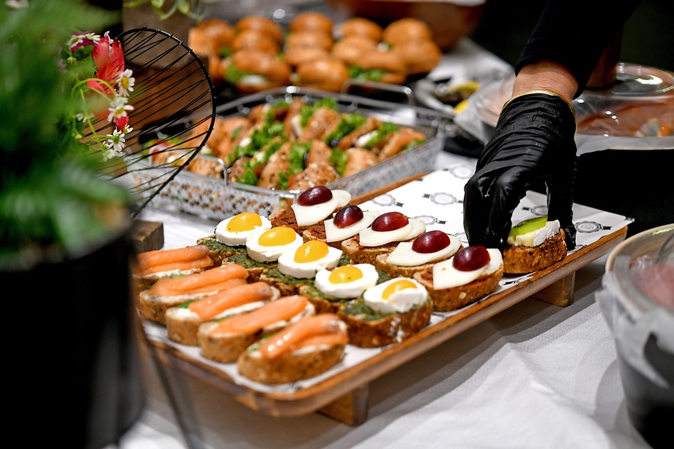 מגשי כריכים 